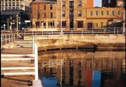 Customs House Waterfront Hotel - Accommodation in Surfers Paradise 3