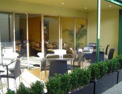 Railway Hotel - Accommodation in Surfers Paradise 2