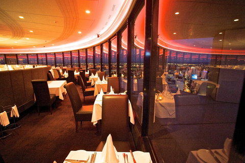 C Restaurant - Accommodation in Surfers Paradise 4