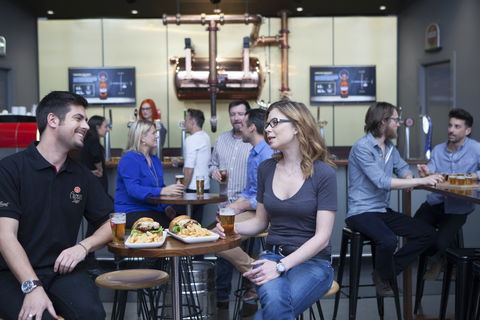 Carlton BrewHouse - Accommodation in Surfers Paradise 6