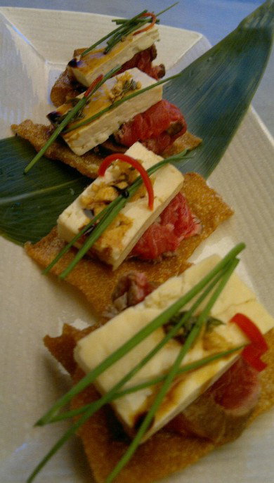 Uchi Lounge - Accommodation in Surfers Paradise 2