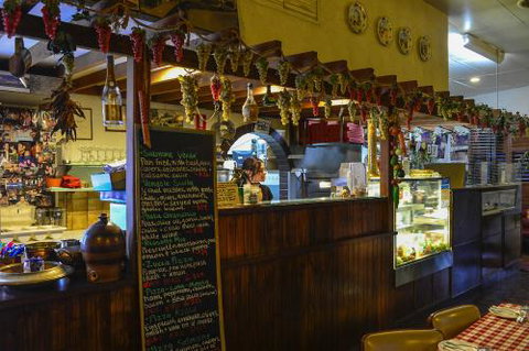 Casa Nostra Pizza & Spaghetti House - Accommodation in Surfers Paradise 2