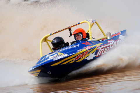 V8 Superboats - Accommodation in Surfers Paradise 0