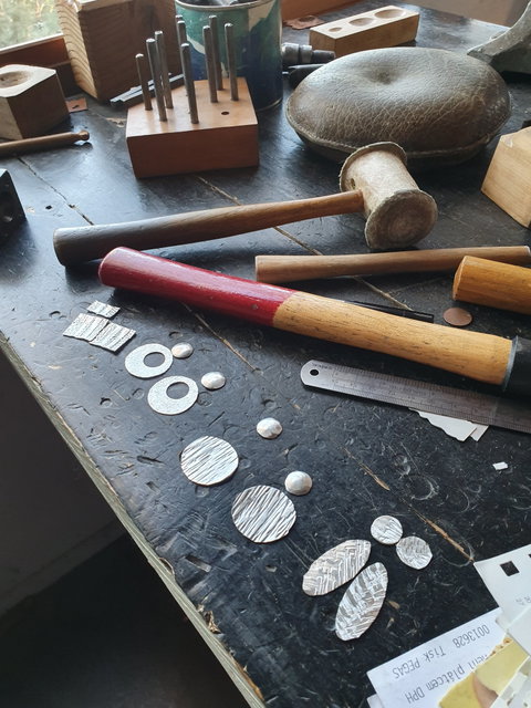 Silver Jewellery Making Class: Earrings - Accommodation in Surfers Paradise 0