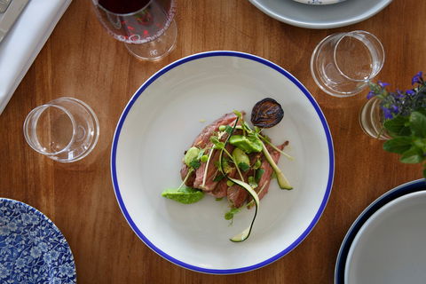 Dine In Style With Lola - Accommodation in Surfers Paradise 1