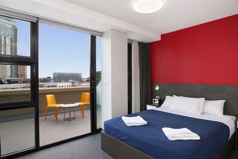 Space Hotel - Hostel - Accommodation in Surfers Paradise 6