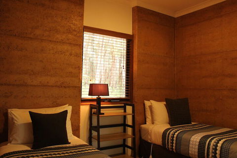 Marima Cottages - Accommodation in Surfers Paradise 5