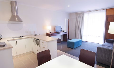 The Standpipe Golf Motor Inn - Accommodation in Surfers Paradise 5