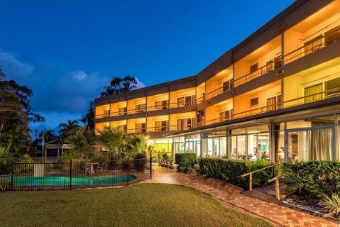Camelot Motel - Accommodation in Surfers Paradise 0