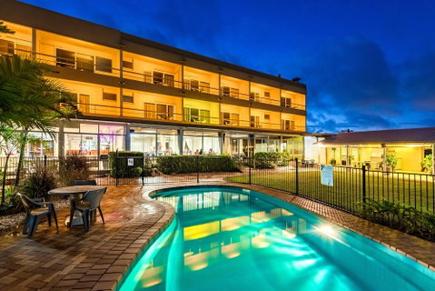 Camelot Motel - Accommodation in Surfers Paradise 4