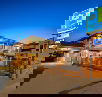 SureStay Hotel by Best Western Blue Diamond Motor Inn - Accommodation in Surfers Paradise