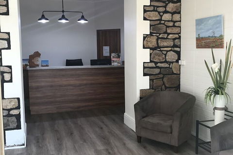 Sturt Motel - Accommodation in Surfers Paradise 3