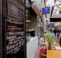 Hotel Causeway - Accommodation in Surfers Paradise