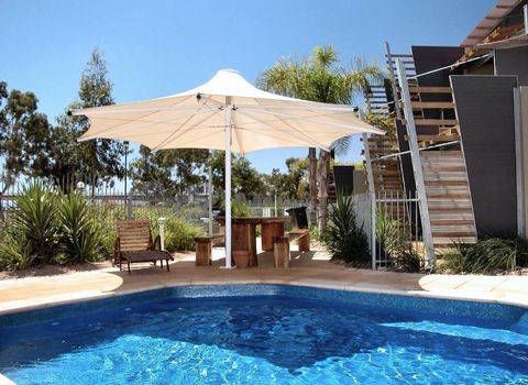 Majestic Oasis Apartments - Accommodation in Surfers Paradise 2