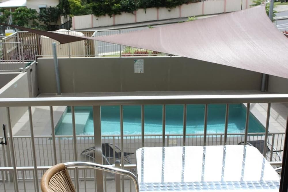 Tablelands QLD Accommodation in Surfers Paradise