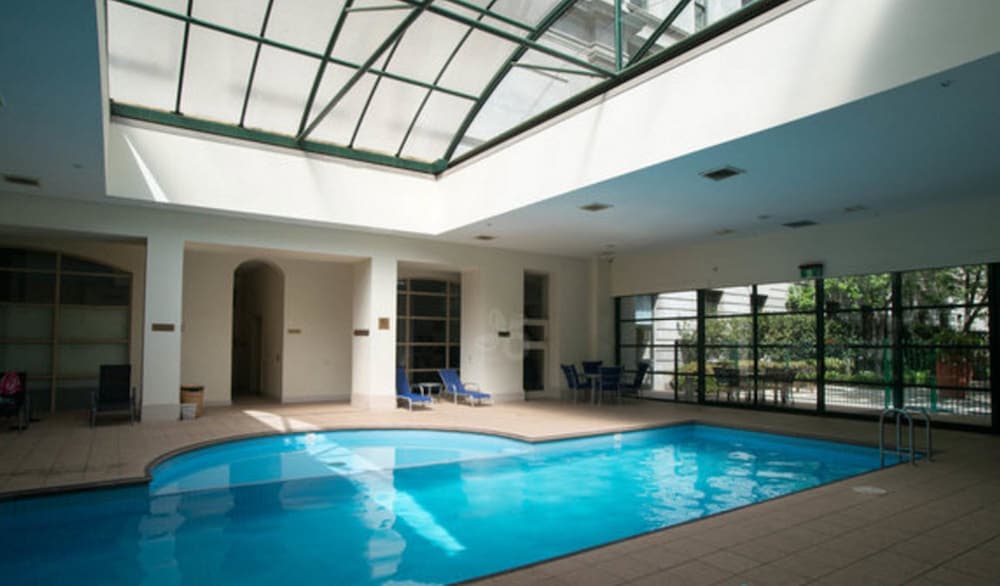  Accommodation in Surfers Paradise