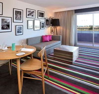 Mercure Melbourne Treasury Gardens - Accommodation in Surfers Paradise