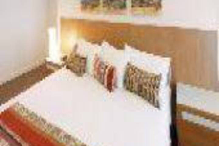  Accommodation in Surfers Paradise