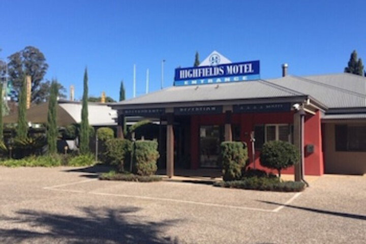 Gore ACT Accommodation in Surfers Paradise