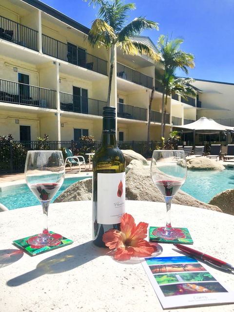 Cairns Queenslander Hotel & Apartments - Accommodation in Surfers Paradise 0