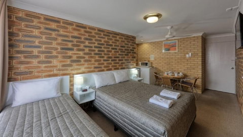 Gunsynd Motor Inn - Accommodation in Surfers Paradise 5