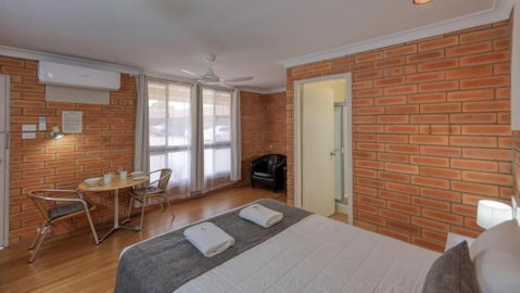Gunsynd Motor Inn - Accommodation in Surfers Paradise 4
