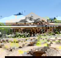 Cockburn House - Accommodation in Surfers Paradise