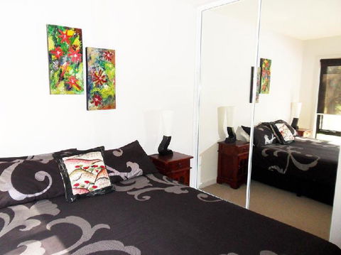 The Reserve Apartment - Accommodation in Surfers Paradise 6