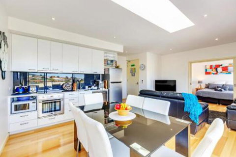 Bellerive Marina View Apartments NO 27 - Accommodation in Surfers Paradise 0