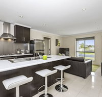 Megan Court Apartments - Accommodation in Surfers Paradise