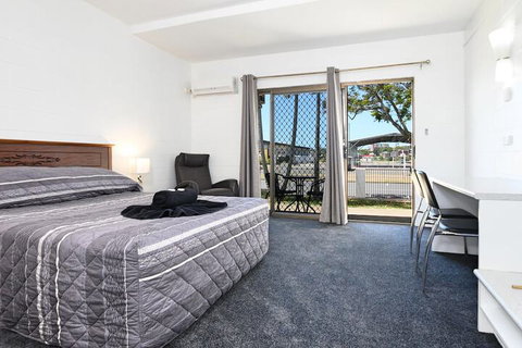 Aaron Motel - Accommodation in Surfers Paradise 2