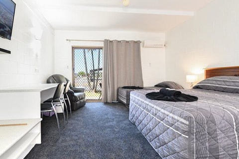 Aaron Motel - Accommodation in Surfers Paradise 5