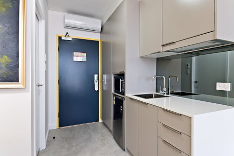 ValueSuites Green Square - Accommodation in Surfers Paradise 2