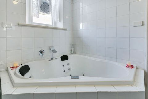 THE CHURCH Gawler Barossa Region - Accommodation in Surfers Paradise 7