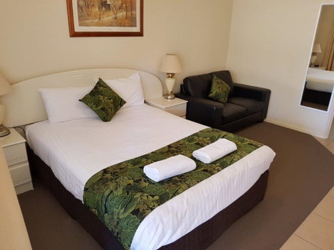 The Palms Motel - Accommodation in Surfers Paradise 1