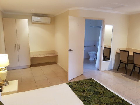 The Palms Motel - Accommodation in Surfers Paradise 5