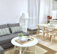 Brand New Stunning Home with Garden - Accommodation in Surfers Paradise