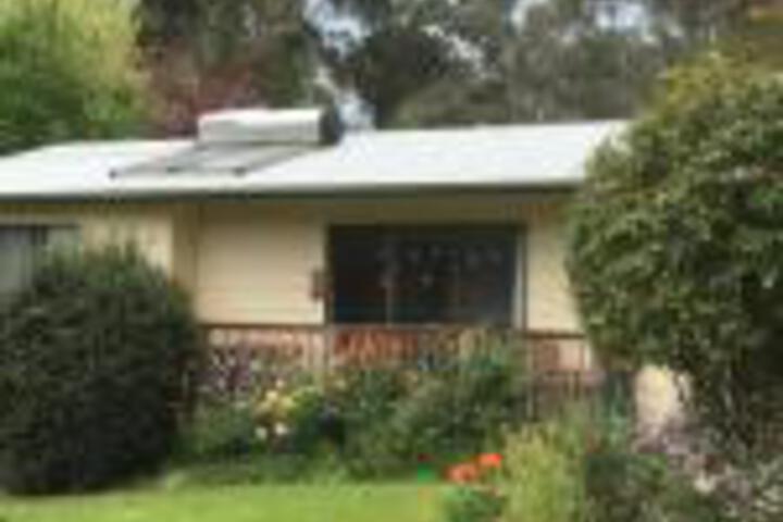 Allambee South VIC Accommodation in Surfers Paradise