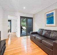 Inn Off The Reef - Accommodation in Surfers Paradise