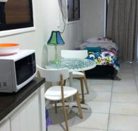 Inner City Granny Flat - Accommodation in Surfers Paradise