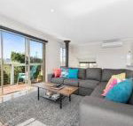 Coral Reef - Accommodation in Surfers Paradise