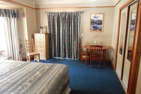 R On The Downs BnB & Spa Cottages - Accommodation in Surfers Paradise 3