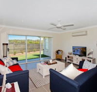 SALTY PAUSE at BONDI HOUSE - Accommodation in Surfers Paradise