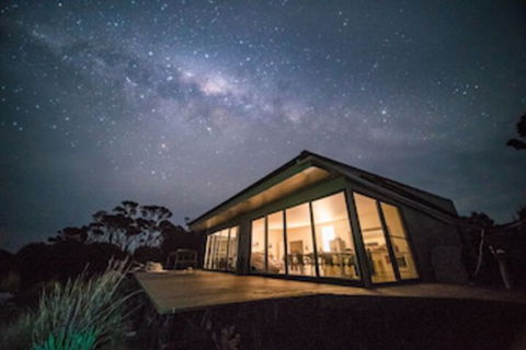 Sawyers Bay Shacks - Accommodation in Surfers Paradise 0