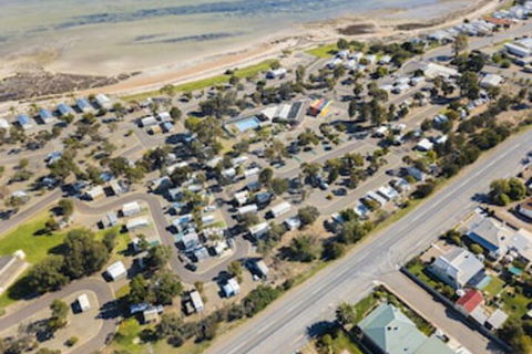 Port Broughton Tourist Park - Accommodation in Surfers Paradise 0
