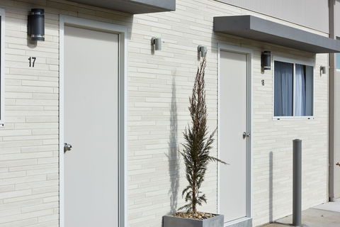 Gundagai Tourist Suites - Accommodation in Surfers Paradise 1
