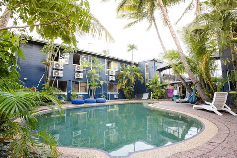 Mad Monkey Backpackers Village - Accommodation in Surfers Paradise 2