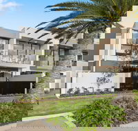 The Peninsula at Hope Island - Accommodation in Surfers Paradise