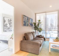Stylish city views CBD 2 bed 2 bath - Accommodation in Surfers Paradise