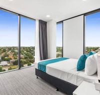 Essence Suites Taringa - Accommodation in Surfers Paradise